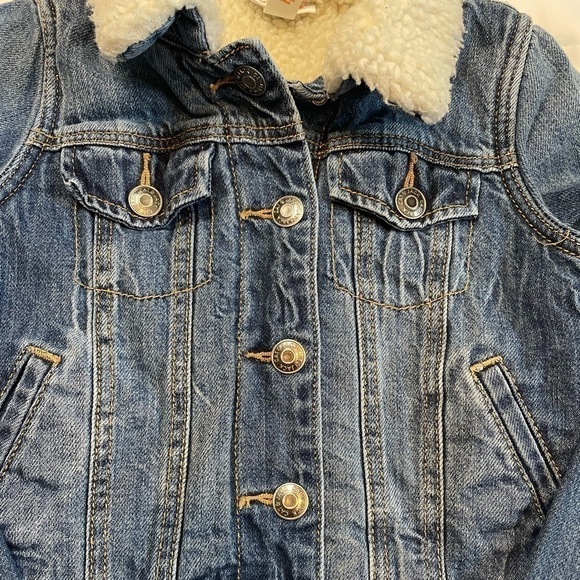 🎉HOST PICK🎉 Cat & Jack size a small (6/6x) jean wool jacket - Picture 2 of 7